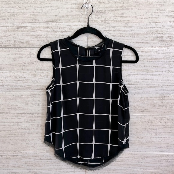 Who What Wear Sleeveless Blouse | SIZE XS - Picture 1 of 4